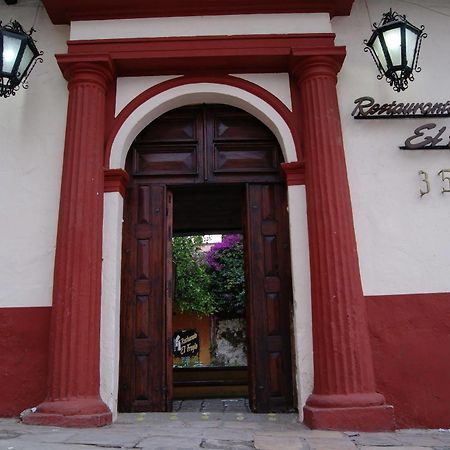 Hotel Plaza Santo Domingo San Cristóbal de Las Casas Buitenkant foto