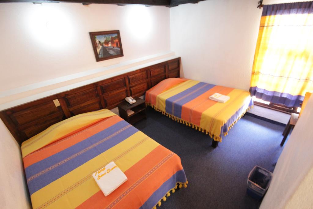 Hotel Plaza Santo Domingo San Cristóbal de Las Casas Kamer foto
