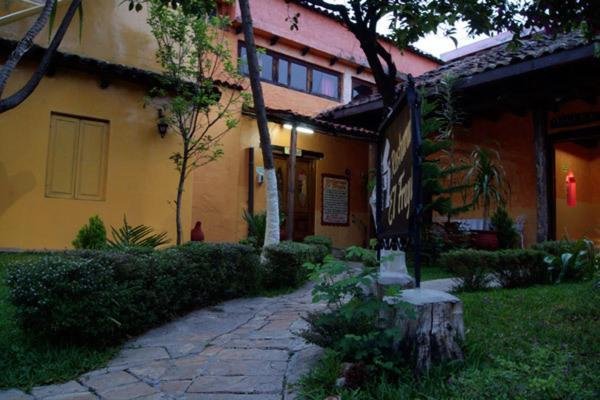 Hotel Plaza Santo Domingo San Cristóbal de Las Casas Buitenkant foto