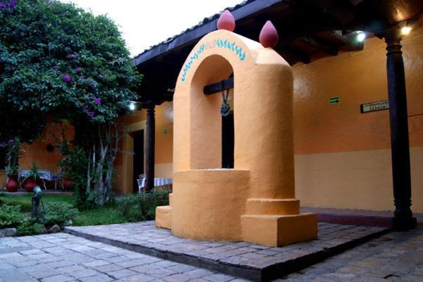 Hotel Plaza Santo Domingo San Cristóbal de Las Casas Buitenkant foto