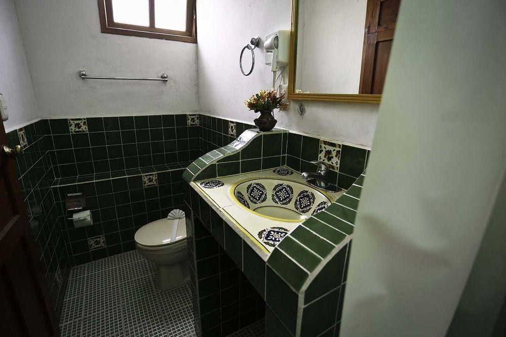 Hotel Plaza Santo Domingo San Cristóbal de Las Casas Buitenkant foto