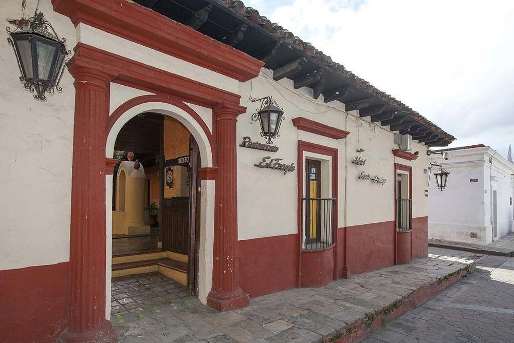 Hotel Plaza Santo Domingo San Cristóbal de Las Casas Buitenkant foto
