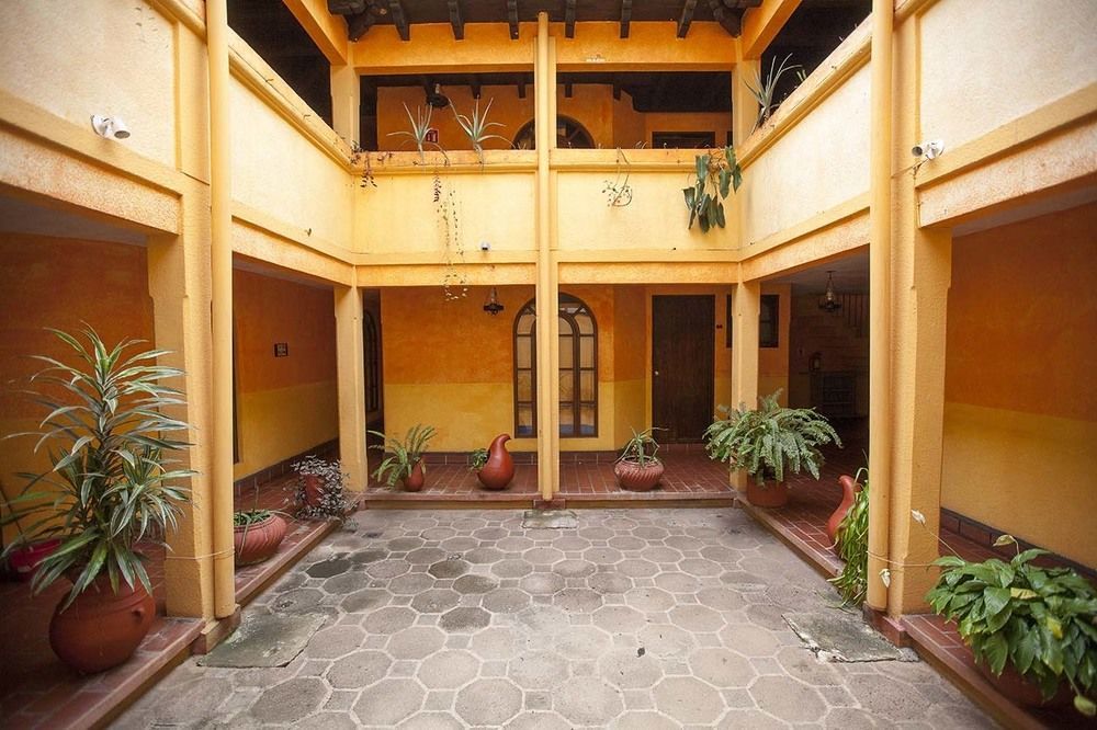 Hotel Plaza Santo Domingo San Cristóbal de Las Casas Buitenkant foto