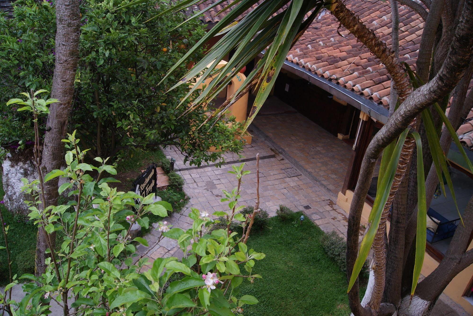 Hotel Plaza Santo Domingo San Cristóbal de Las Casas Buitenkant foto