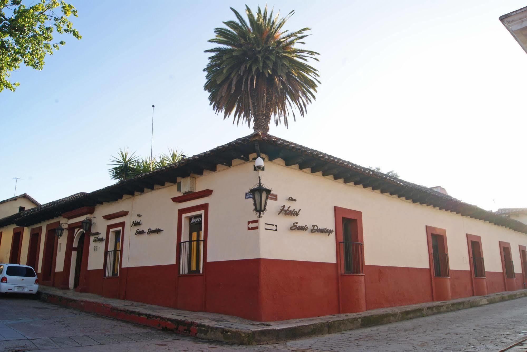 Hotel Plaza Santo Domingo San Cristóbal de Las Casas Buitenkant foto