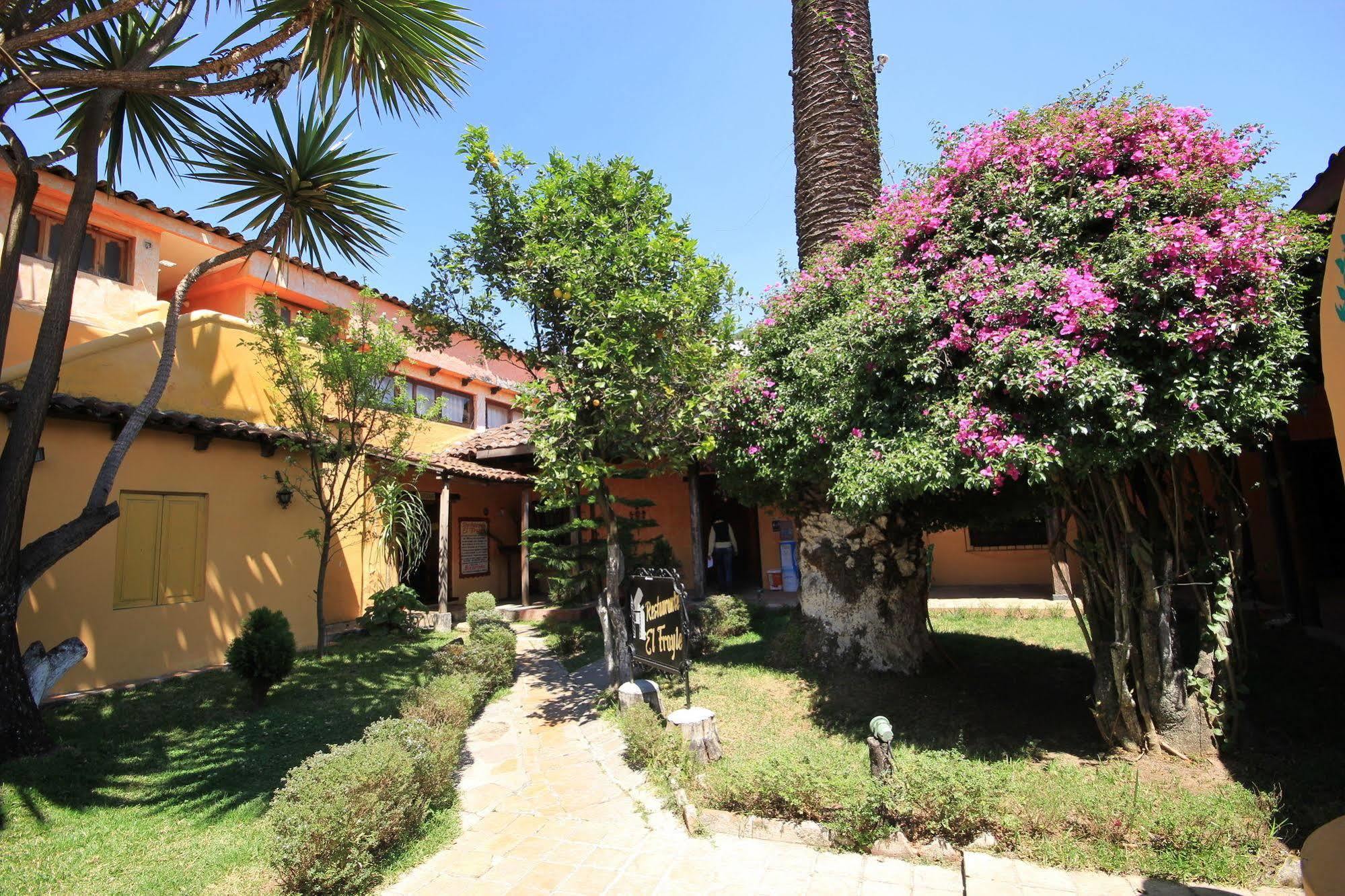 Hotel Plaza Santo Domingo San Cristóbal de Las Casas Buitenkant foto